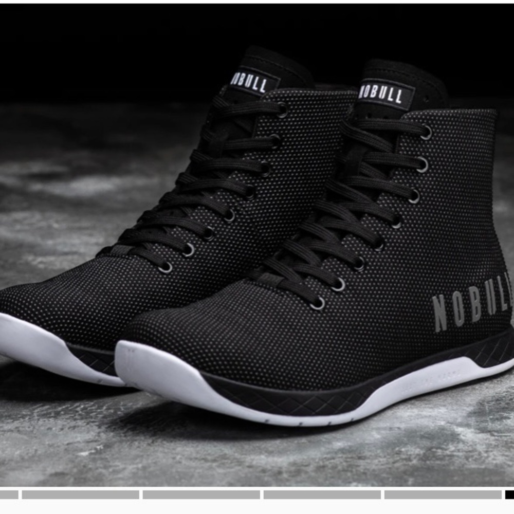 NO BULL HIGH-TOP BLACK AND WHITE TRAINER